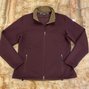 burgundy soft shell jacket