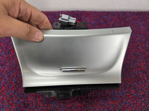JEEP GRAND CHEROKEE SRT 14-15 OEM CENTER CONSOLE DASHBOARD ASHTRAY TRAY TRIM 85K - Picture 2 of 7