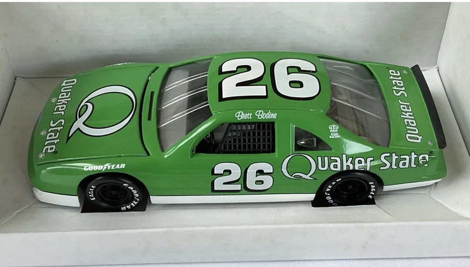 1992 Revell Quaker State Thunderbird #26 Brett Bodine Die Cast Race Car 1:24 - Image 2 of 4