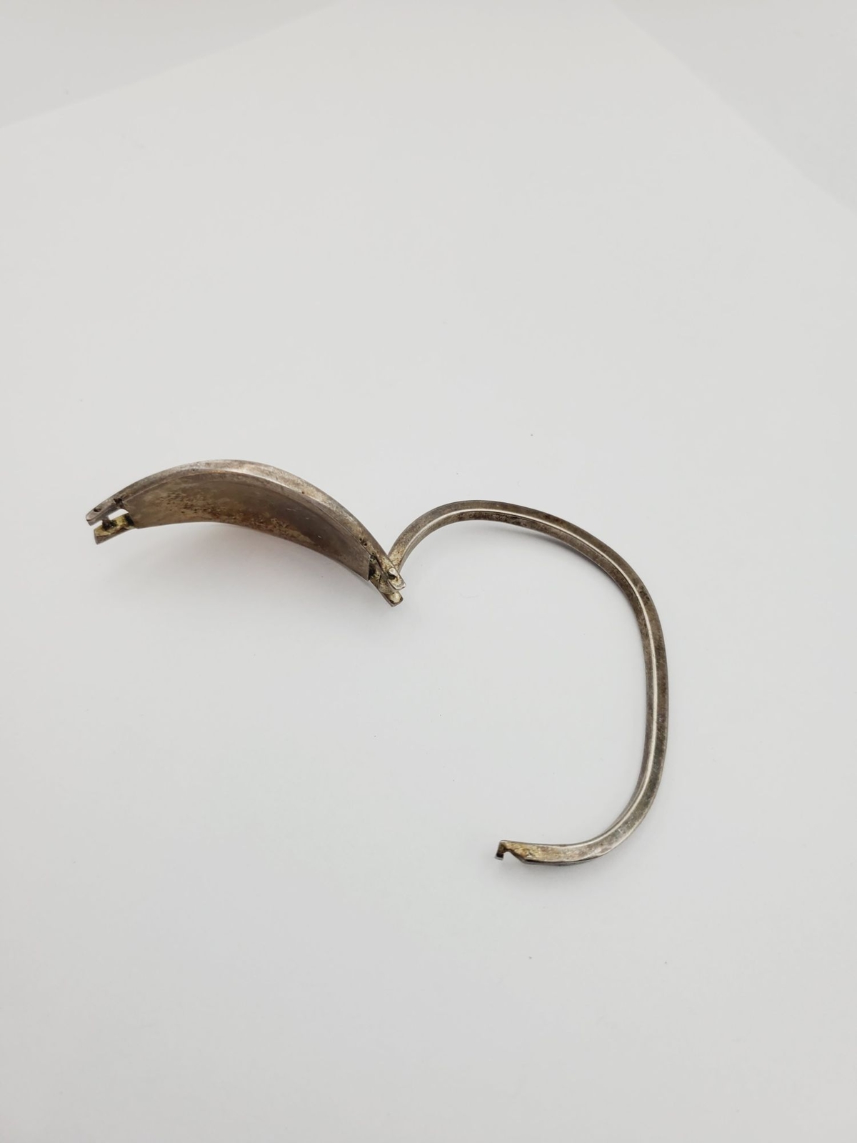 Small Inlay shell bangle bracelet 6" - image 6