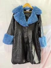 Love, Whit by Whitney Port Black Sherpa Collar Coat Size XL with Missing Button