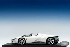 1/18 BBR Ferrari Daytona SP3 White With Italia Stripe 🤝ALSO OPEN FOR TRADE🤝