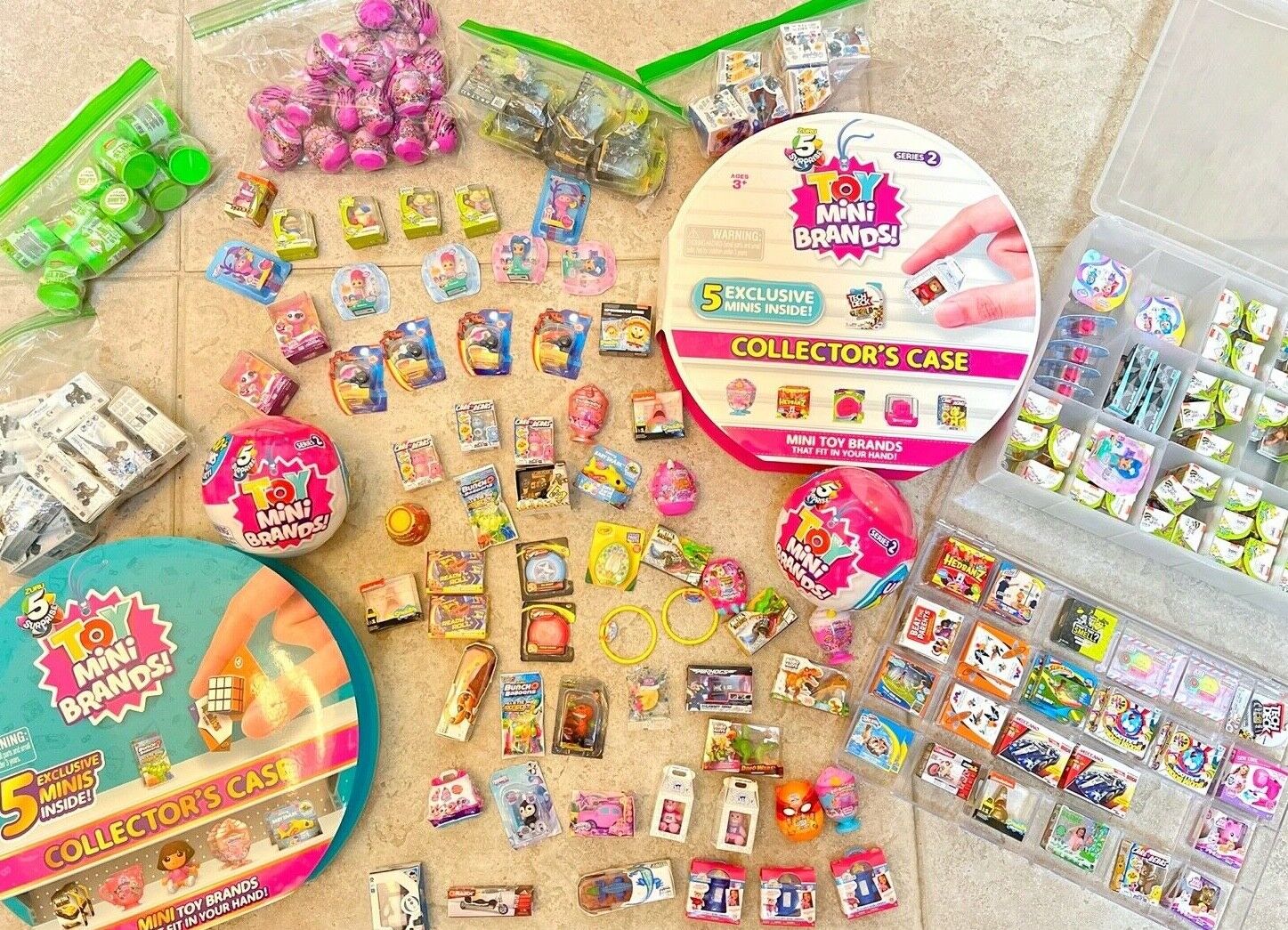 Toy Mini Brands