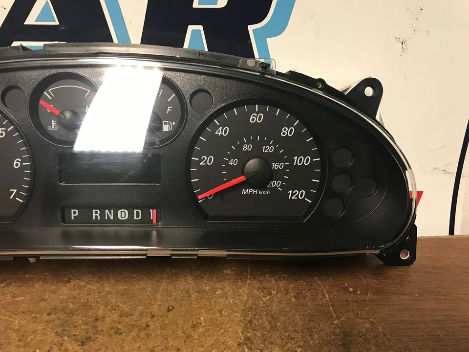 2005 FORD TAURUS PAINEL DE INSTRUMENTOS *QUILOMETRAGEM DESCONHECIDA #17 - Imagem 3 de 4