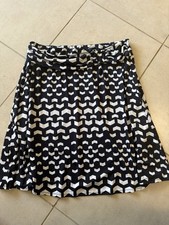 ROBERT LOUIS Women’s Size 2X  Cute Black White Chevron Style Skirt