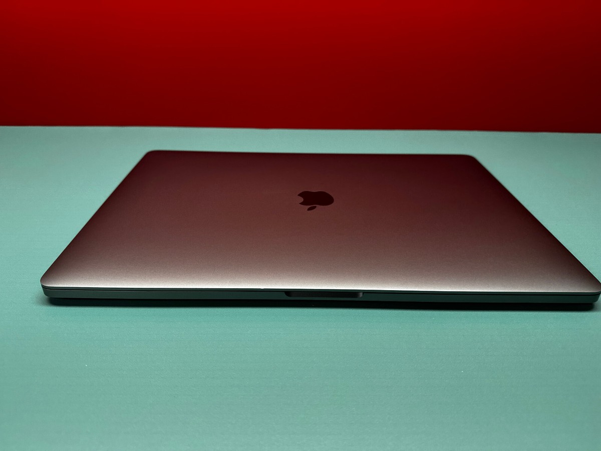 MacBook本体 MacBook Pro 2019 / i9 / 32GB / 1TB SSD Amazon.com: Apple 2019 MacBook Pro with 2.4GHz Intel Core i9