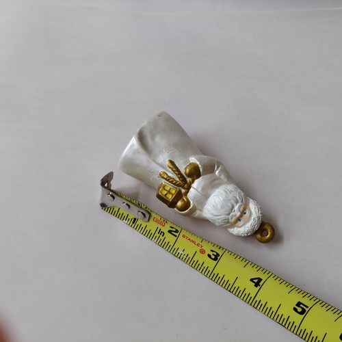 Vestido blanco adorno de Santa con adorno y linterna dorados, bisque 4" pintado a mano - Imagen 11 de 11