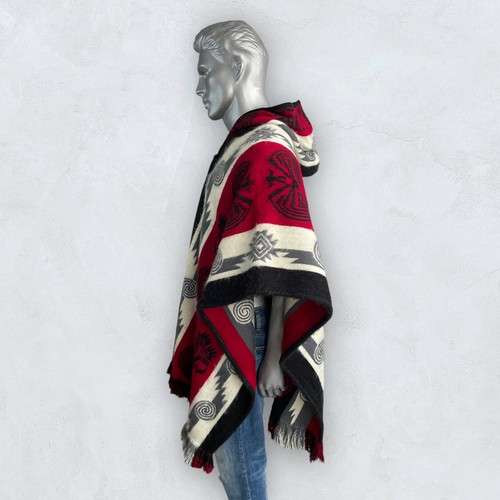 Alpaka Poncho mit Kapuze rot | weiche bequeme Wolle | Native Design Handarbeit - Bild 4 von 10