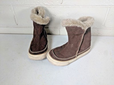 furry brown converse