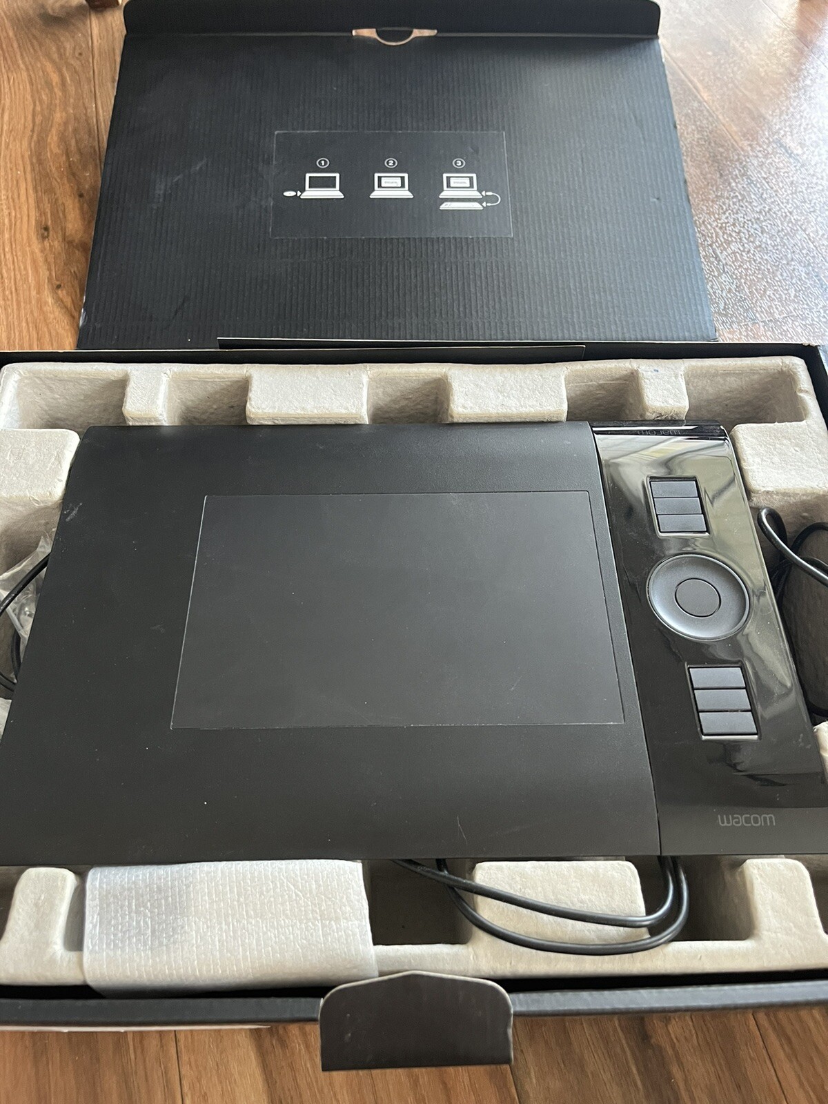 Wacom Intuos 4 Professional Graphic Tablet PTK-440 With Pen, and Cable ...