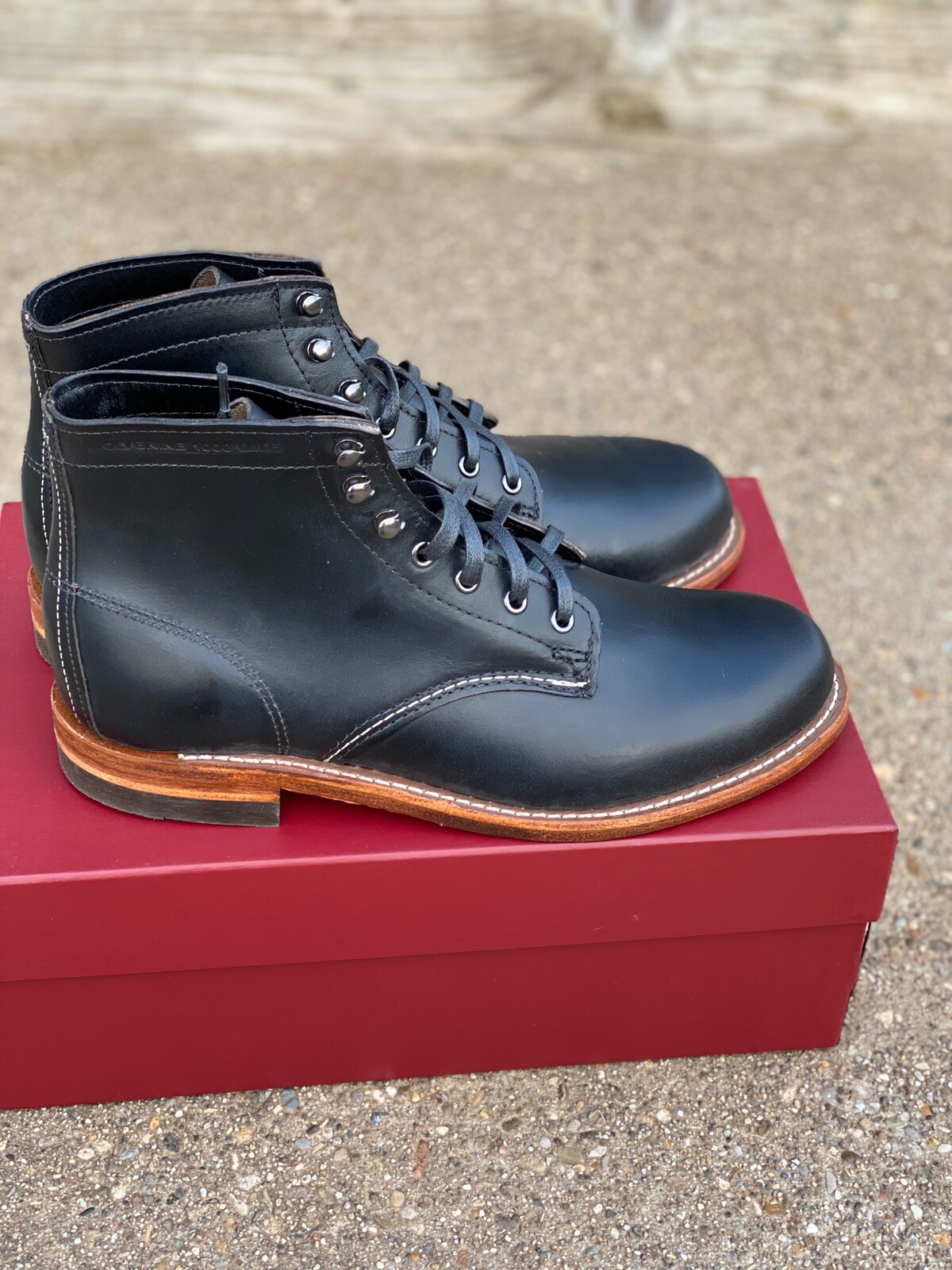 wolverine black leather boots