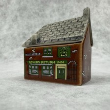 Rovers Return Coronation Street Miniature Figurine Granada studios tour