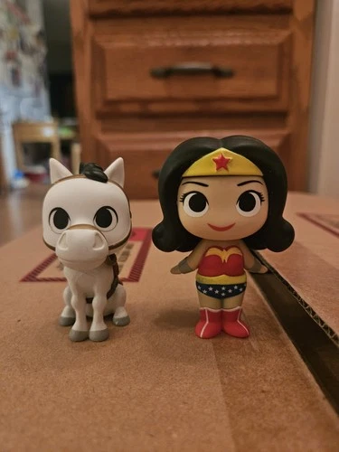Funko Mystery Minis DC Superheroes Vinyl Figures - Wonder Woman and Comet