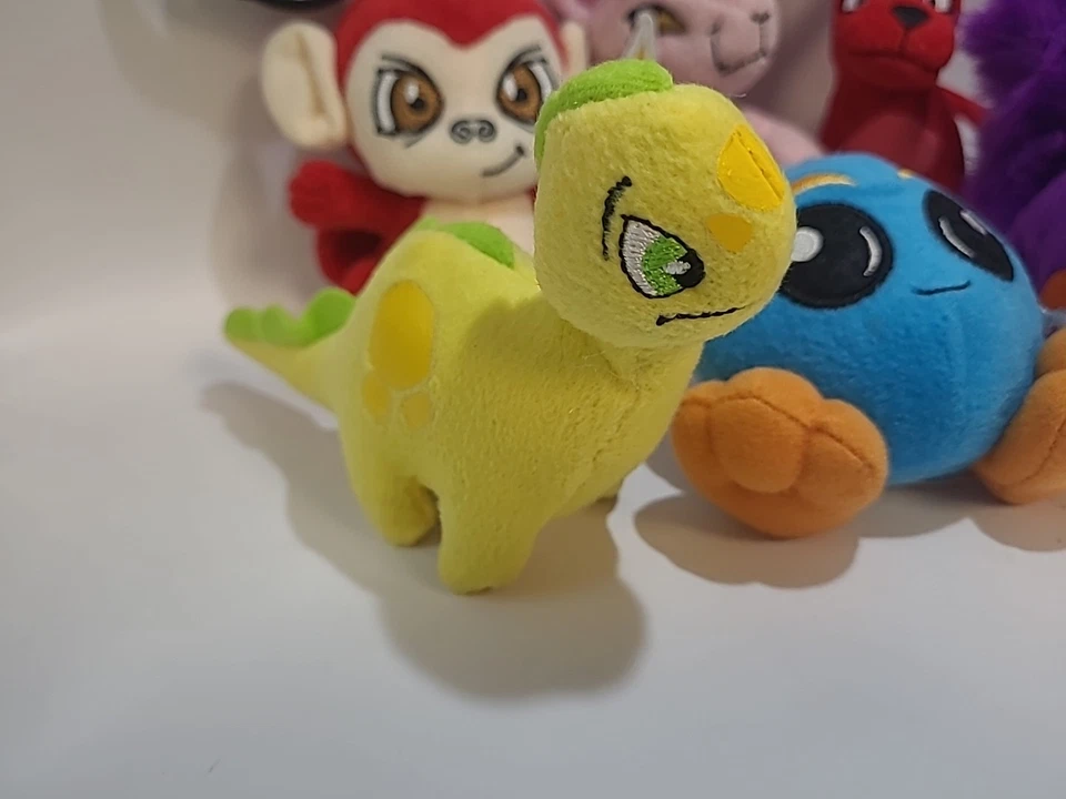 LOTE (6) Juguetes McDonald's Vintage Y2K Neopets PetPets Foto 4 de 4