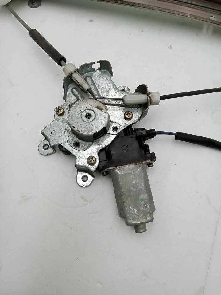Regulador de ventana LH 97-02 MITSUBISHI Mirage DRIVERSIDE con motor USADO OEM Foto 4 de 4