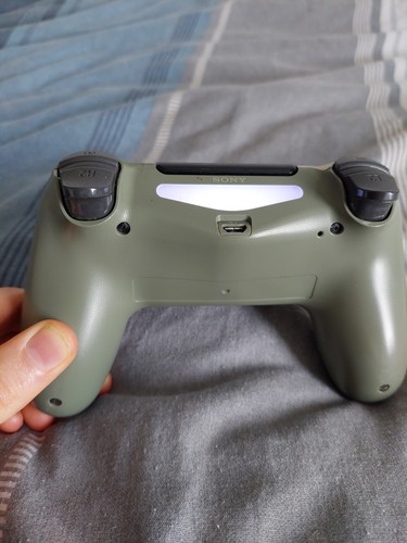 Sony PlayStation DualShock 4 Wireless Controller - Green Camouflage (3001544) - Picture 5 of 5