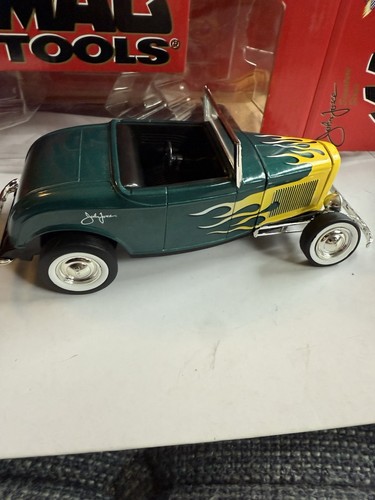 Mac Tools John Force Signature series 1932 Ford Roadster Hot Rod 1:24 Scale - Picture 6 of 15