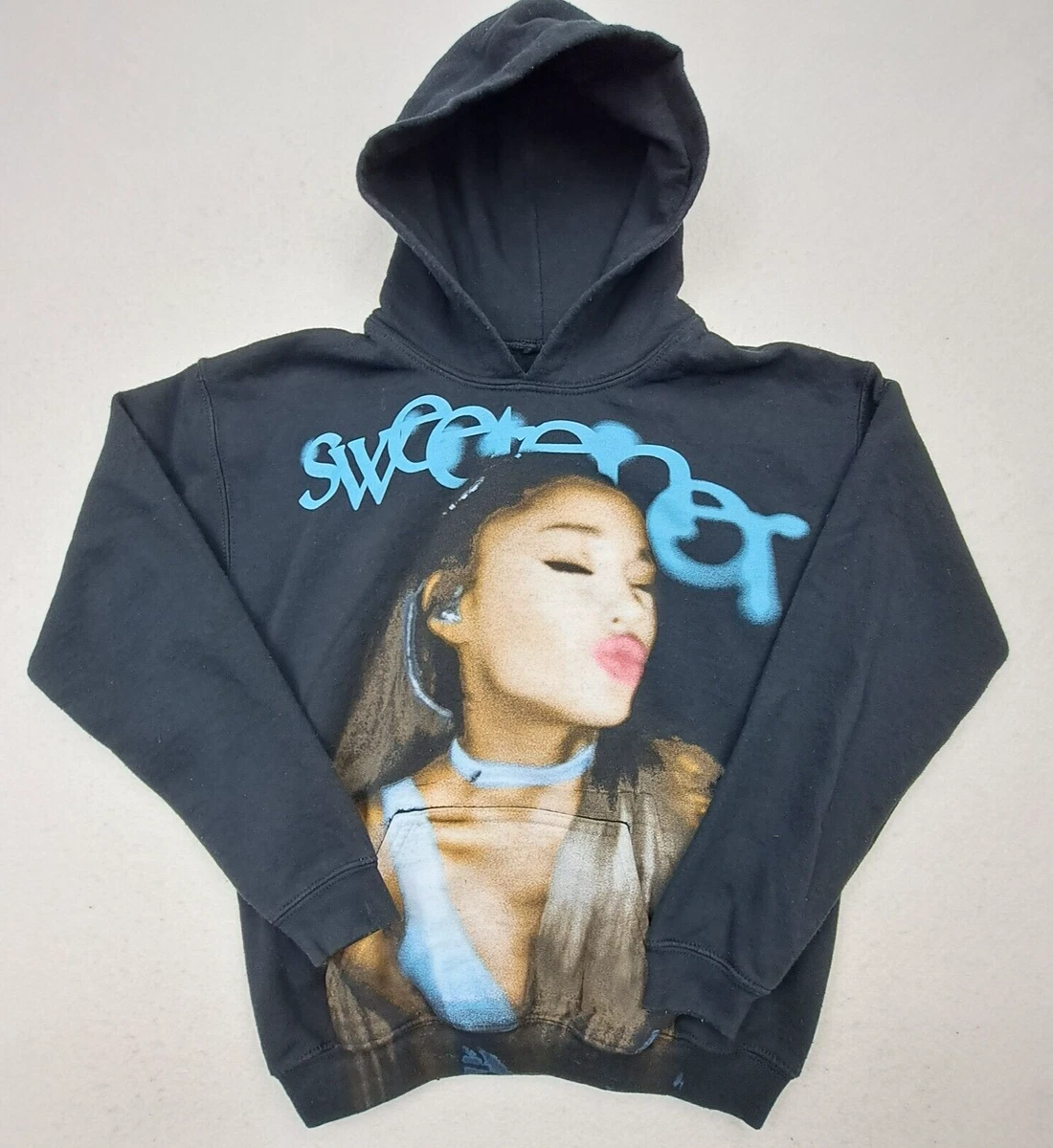 Ariana Grande Hoodie Mens XS Black Sweetener Tour Graphic Pullover  Sweatshirt