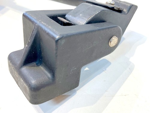 PARTS/ THERMOS grill-2-go LID Torsion Bar & hinges as shown in pictures - Picture 10 of 23