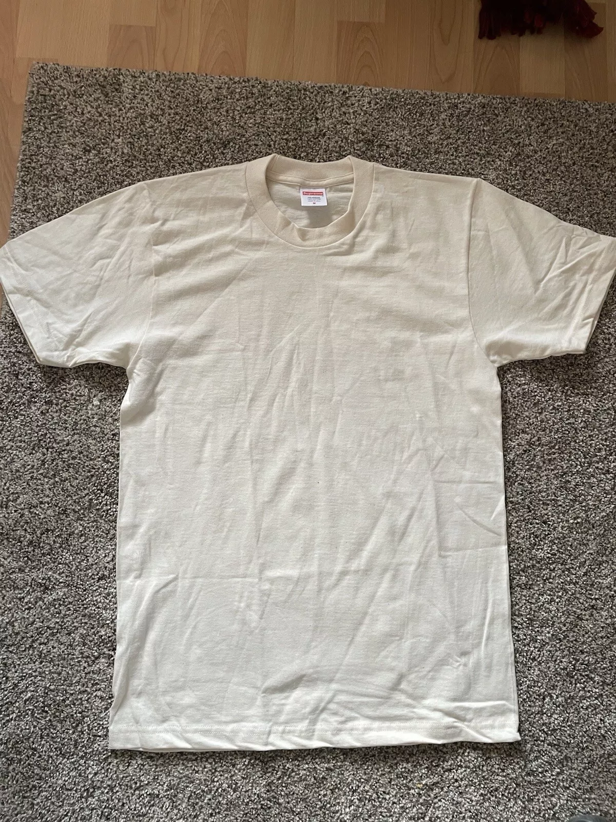 Tee shirt liquide suprême authentique taille moyenne couleur naturelle
