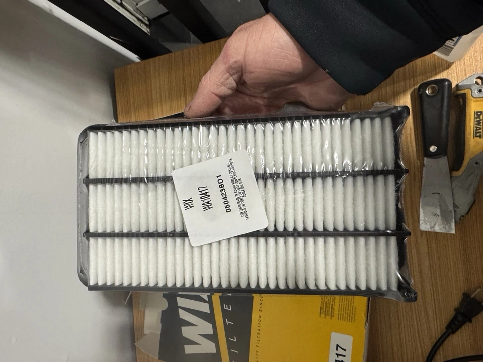 Panel de filtro de aire Wix WA10417, PAQUETE DE 2, para Honda Civic CR-V 1,5 L L4 Turbo GAS Foto 2 de 4