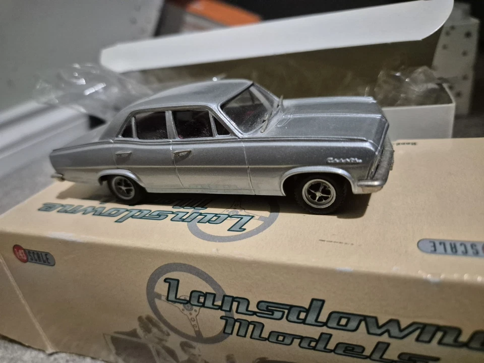 Vauxhall PC Cresta    1971  Silver Metallic Lansdowne  Models LDM 38   RARe - Image 3 of 4