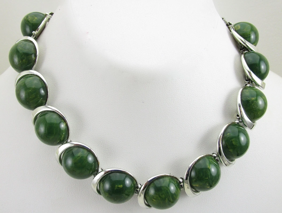 COLORFUL 1950 S SPINACH SWIRLED GREEN BAKELITE CABOCHON COLLAR