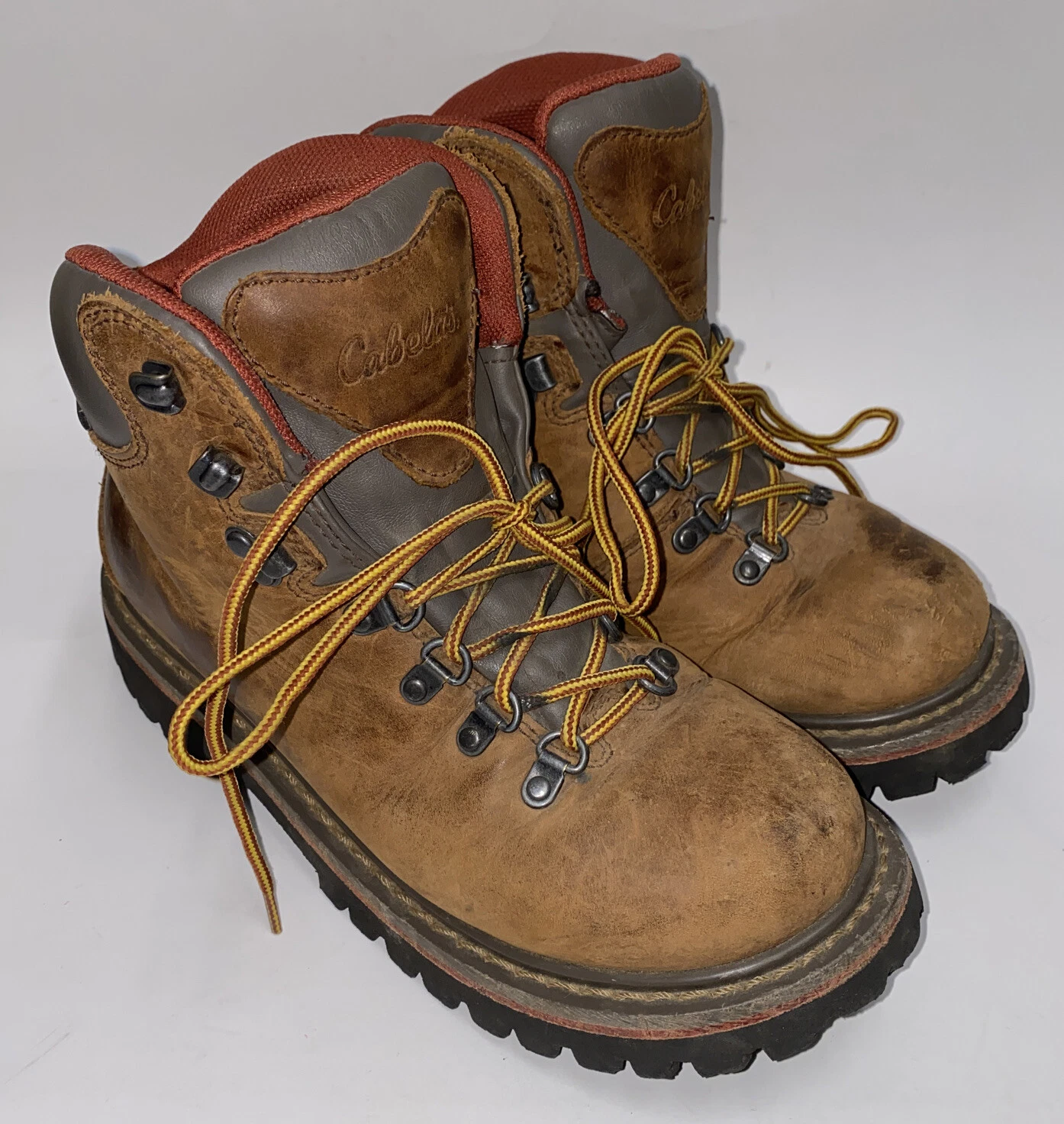 Cabela's Vintage Trail Hiking Boots Mens 6.5M Brown Leather Waterproof 84-3239
Opens in a new window
