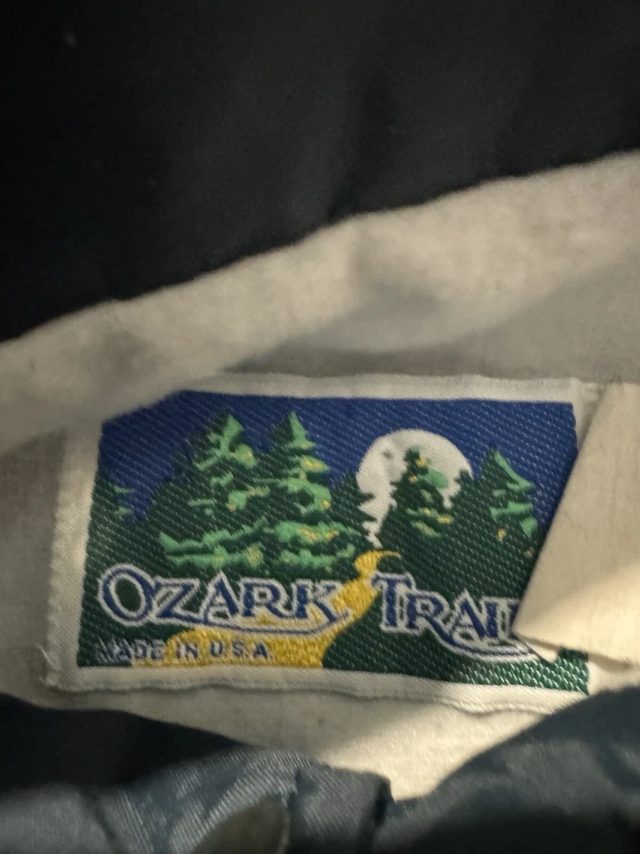 Vihtage 1980s Ozark Trail Navy Blue Blank Windbreaker Jacket Medium USA - Image 4 of 4