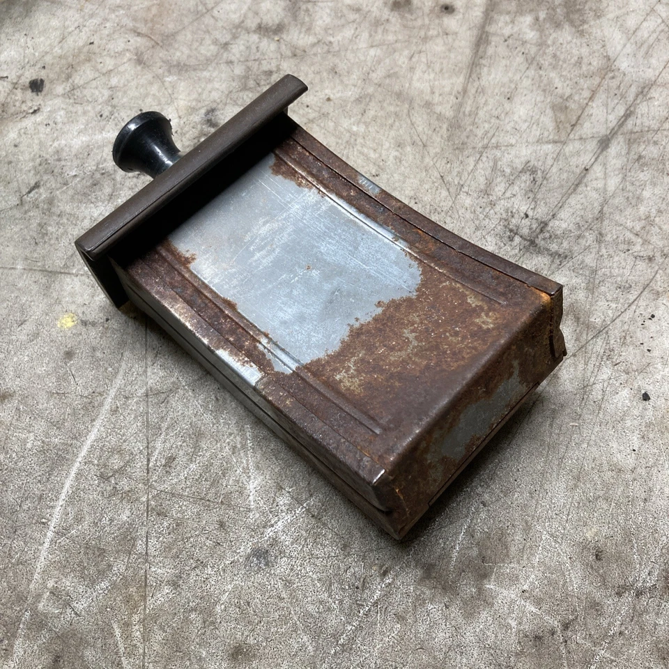 Mercedes-Benz W120 W121 190b Front Dash AshTray 10120813043 Bakelite - Image 4 of 4