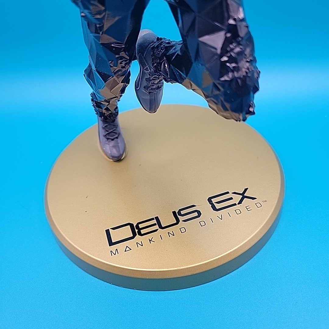 Deus Ex Mankind Divided Collector's Edition 9 Deus Ex Mankind Divided Collector's Edition 9