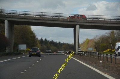 Foto A2 Fife: Die Autobahn M90 Kelty Richtung Norden entlang der M90 Motor c2016