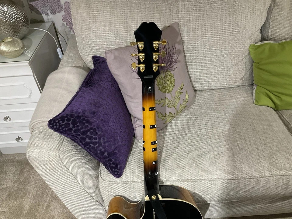 Epiphone J-200 EC Studio In Sunburst with Hard Case Excellent Condition new 5 mo - Image 4 of 4