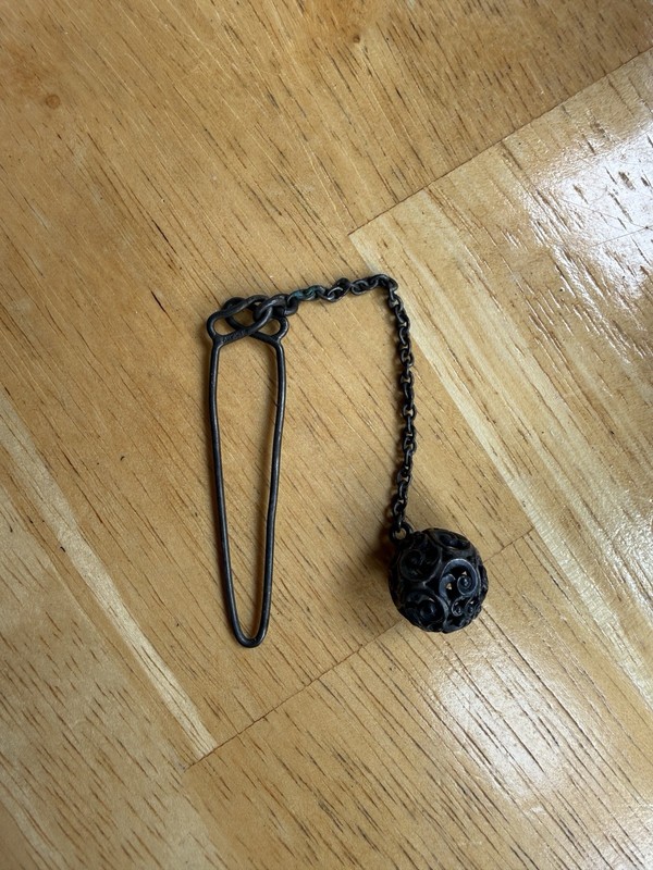 Sterling Silver Skirt Lifter