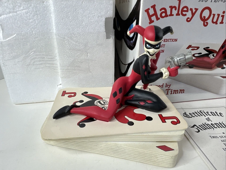 DC DIRECT Harley Quinn Edición Limitada Estatua Bruce Timm Batman Serie Animada 1586-6000 Foto 2 de 4