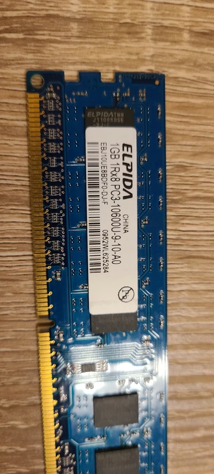 5 GB Hynix PC3-10600U DIMM 1600 MHz DDR3 SDRAM Memory (4 sticks- 2x1gb, 3x1gb) - Image 4 of 4