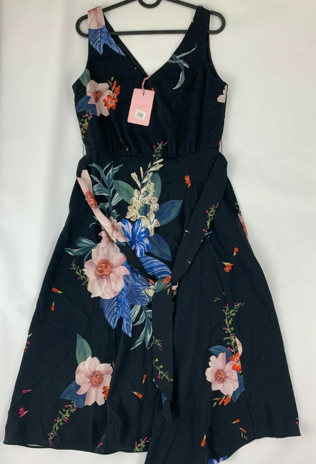 New Ted Baker Trinni Jamboree black floral print  V-neck Midi Dress Ted's Size 2 image 3