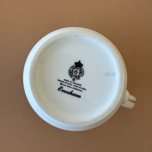 RARE VERSION Collector Mug Evesham Gold by ROYAL WORCESTER, Made in England - Picture 9 of 16