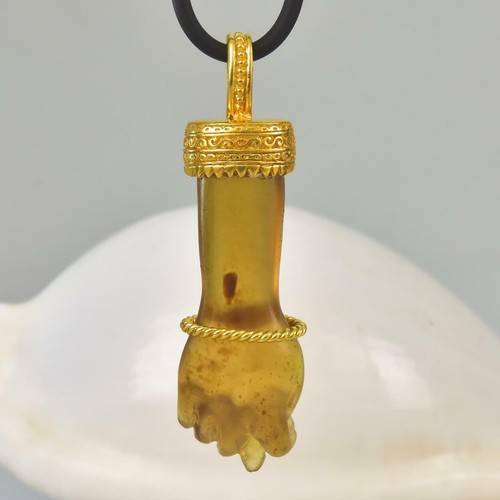 Gold Vermeil Sterling Mano Fico Figa Hand Pendant Carved Amber Rhodolite 5.39 g - Picture 4 of 11