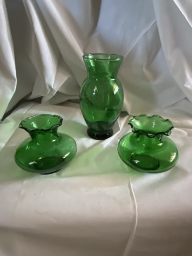 Vintage Depression Emerald Green Glass 3 Piece Vase Set