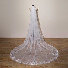 Lively Flowers and Leaves Bridal Veil Handmade Wedding Veil Nice Veil for Dress