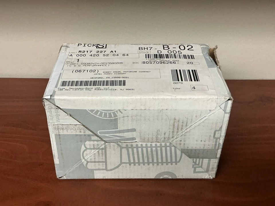 Juego Pastillas Freno Disco Traseras Mercedes Benz A 000 420 52 04 64 Foto 3 de 3