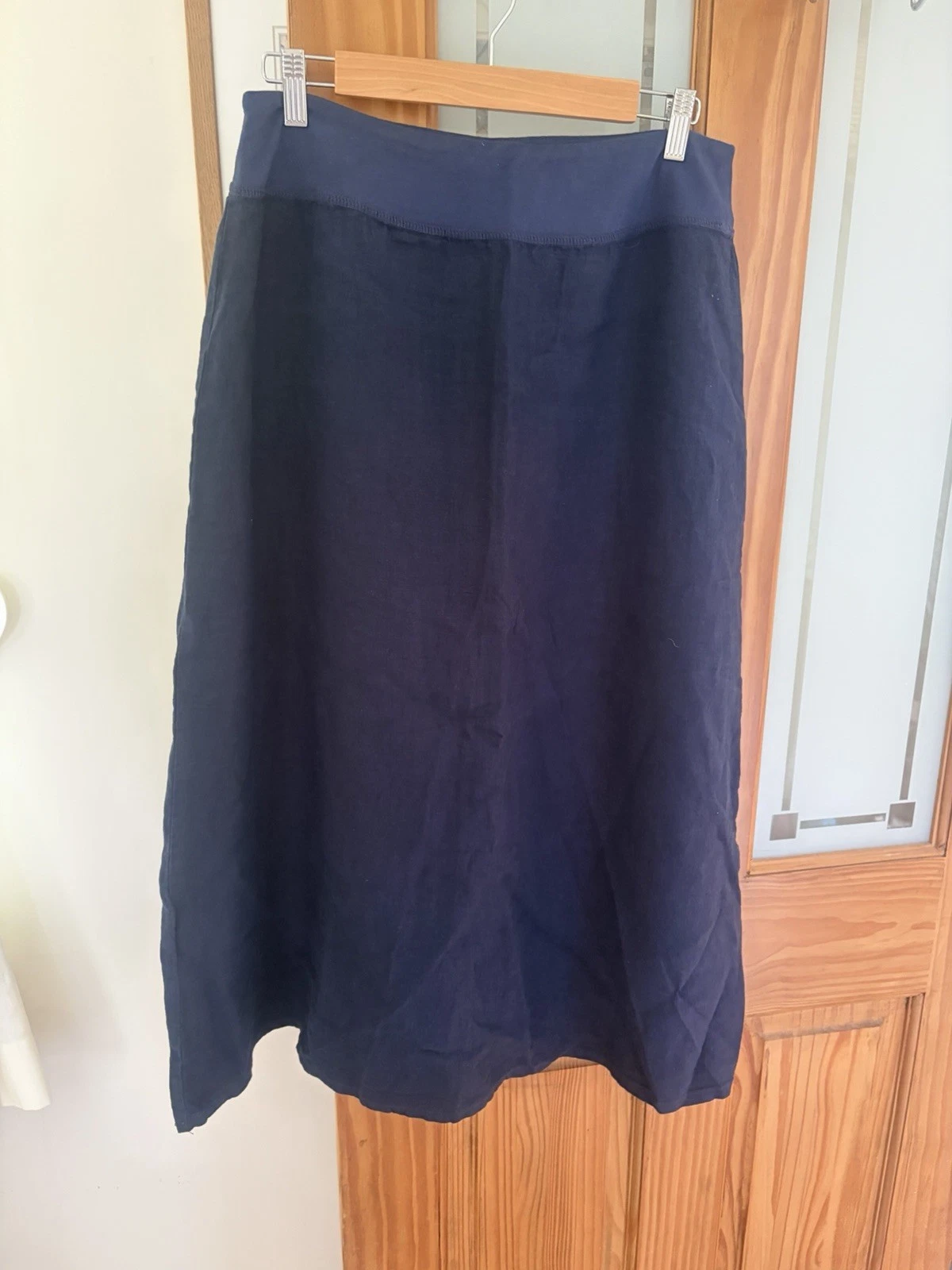 Cut Loose Linen A Line Navy Blue Maxi Skirt size L Soft Elastic Waist Pull On
Opens in a new window