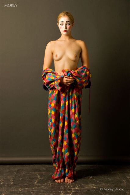 Mae 0048 Nude Model in Clown Face Hand-Signed 8.5x11 Photo by Craig Morey Mae 0048 Nude Model in Clown Face Hand-Signed 8.5x11 Photo by Craig Morey