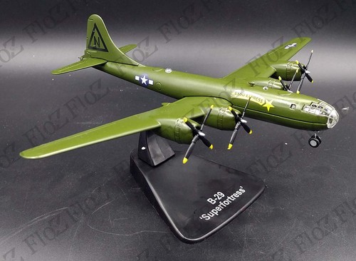 Segunda Guerra Mundial Boeing B-29 Superfortress bombardero pesado 1/144 avión modelo diecast - Imagen 6 de 6