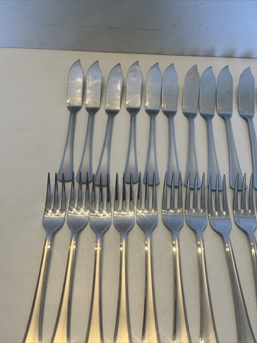 Série De 12 Couteaux Et 12 Fourchettes À Poisson Guy Degrenne En Inox - Imagen 12 de 23