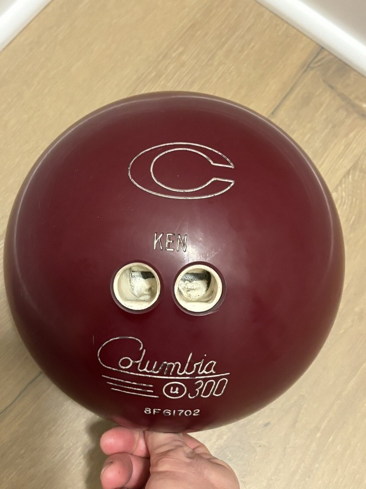 Vintage Columbia u300 "Urethane" Bowling Ball 300 U Dot 15lb 14oz