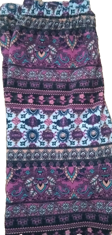 RnB GIRLS SHORTS SIZE 10/12, AZTEC PATTERN, PRE-OWNED