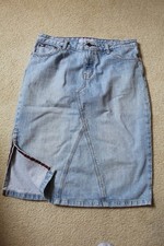 WOMENS SZ 10 VTG TOMMY HILFIGER MID RISE LIGHT WASH KNEE LENGTH DENIM SKIRT