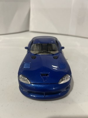 Burago 1:24 Scale Dodge Viper GTS Coupe Blue Diecast Car